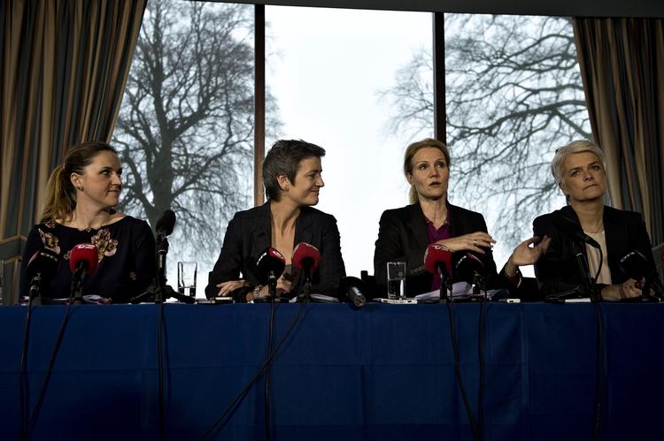 Enighed. Regeringen har haft travlt, siden den kom til – så travlt, at der efterhånden er sat flueben ud fra det meste i regeringsgrundlaget. 