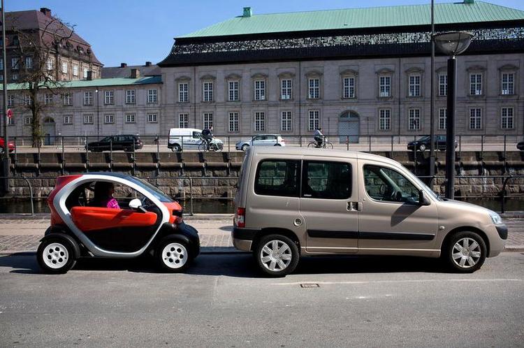 Lille. Politiken har kørt en uges tid i den vakse Renault Twizy. 