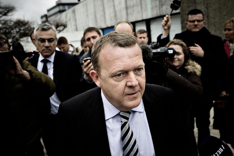 Undersøgelse. Statsløsekommissionen er i øjeblikket i gang med at undersøge, hvem der fejlede, så Lars Løkke Rasmussen ikke nåede hjem til sin afhøring. 