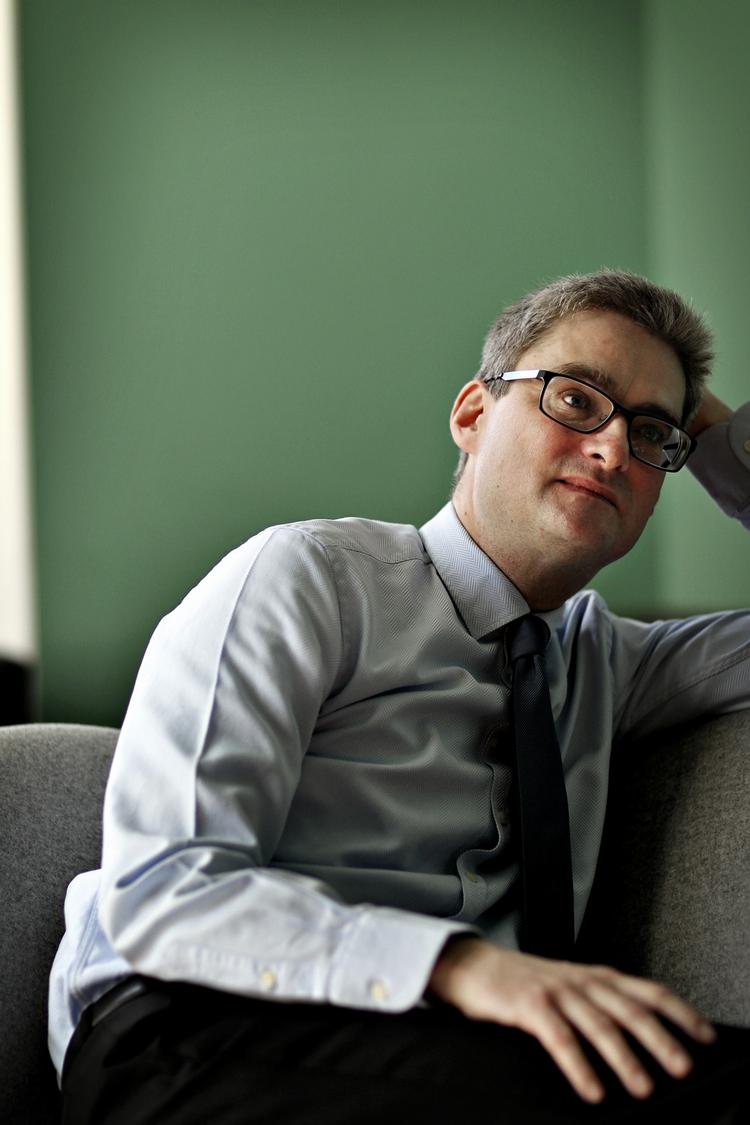 Tavs. Pind valgte som udviklingsminister at tie over for Folketinget. 