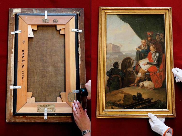 Vokset. 'Frederik II bygger Kronborg' er malet af Nicolai Abildgaard i 1780'erne og har senere fået voks på bagsiden. Billedet hænger på Statens Museum for Kunst. 