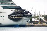 Brand. Krydstogtskibet  'Grandeur of the Seas' måtte søge havn på Bahamas efter brand ombord. 