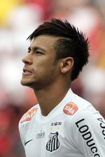 Dyr. Kun en gang tidliger ei klubhistorien har FC Barcelona betalt over 300 mio. kroner for en spiller. Det var da Zlatan Ibrahimovic blev hentet i Inte ri 2009 for ca. 450 mio. kr. 