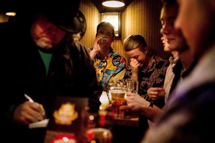 Natteliv. Musen &amp; Elefanten må ikke åbne. Billedet her er fra Farfar Dansebar &amp; Bodegar i Skindergade, hvor der er åbent til klokken 5 i weekenderne. (arkivfoto) 