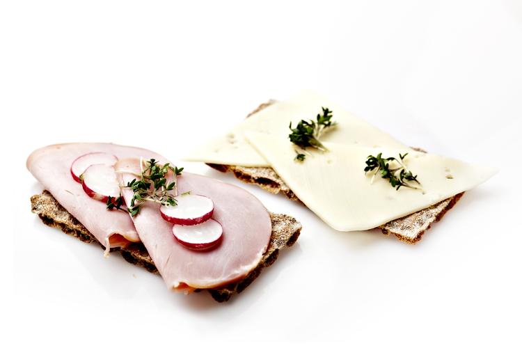 Vildledende. Det er som udgangspunkt forbudt at fremhæve fedtprocenter på produkter, som ikke er bedre end andre varer af samme slags. 