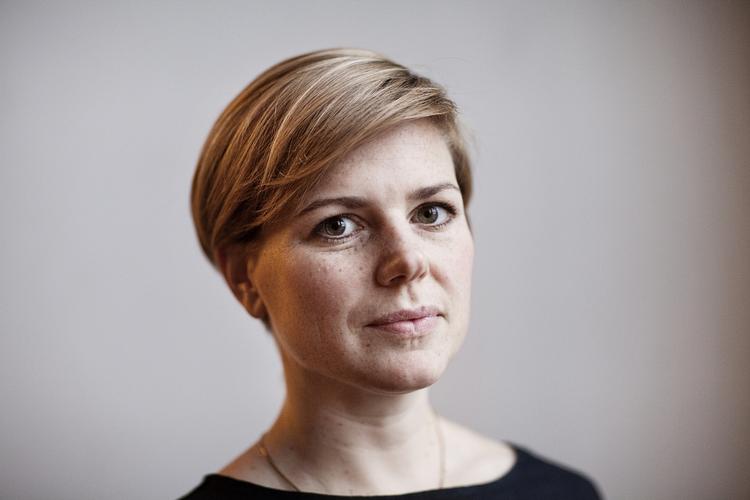 Ammesnak. V har lovgivning, som beskytter mod diskrimination på baggrund af køn, seksualitet og religion. Det er helt oplagt, at amning beskyttes tilsvarende, skriver Stine Brix (EL) i et svar til Jakob Engel-Schmidt (V). 