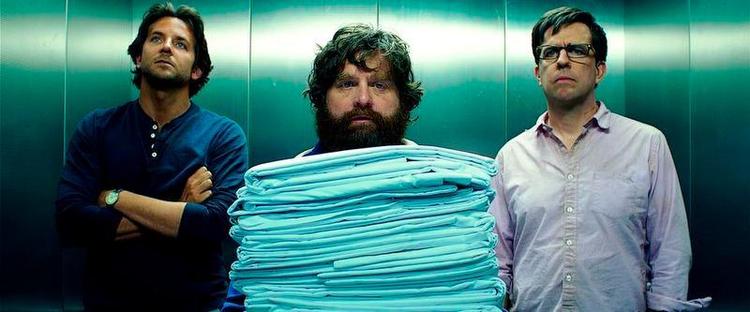 SLIP. Lad nu bare lagnerne falde. Der er alligevel ikke grin nok til en sengevædning. 