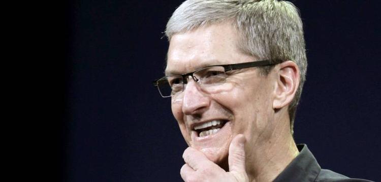 BÆRBART. Apples topchef, Tim Cook (billEDET) tror ikke på, at Googles intelligente brille-satsning, Glass, bliver det første hit indenfor 'wearable computing'. 