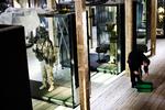 sammenlagt. Efter flere år under skærpet ministerielt opsyn er Tøjhusmuseet (bill.) og Orlogsmuseet i dag blevet underlagt Nationalmuseet. Det kan være fint nok, siger den konstituerede direktør - bare museerne får lov at beholde deres selvstændige profiler. 