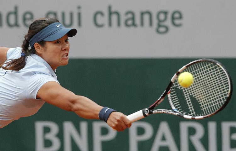 Tennis. Kinas stjernespiller 31-årige Li Na blev sendt ud af French Open. 