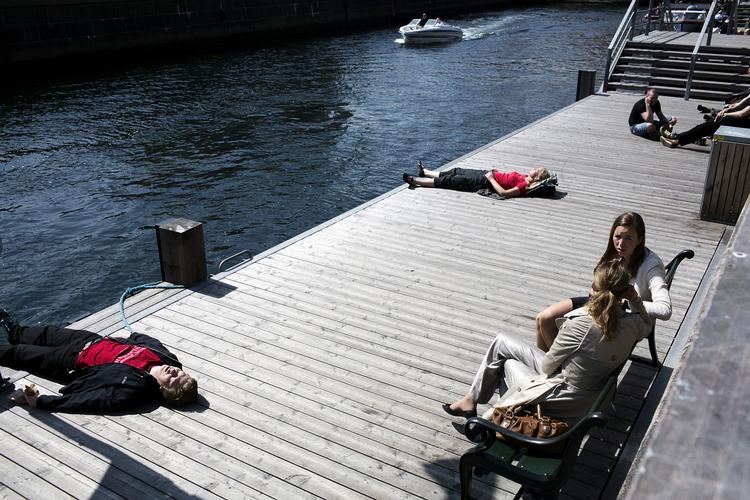 Sol. Det bliver måske helt op til 25 grader i weekenden. 