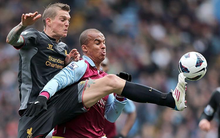 underskrift. Liverpools Daniel Agger  (tv) var meget tættere på et skifte til Barcelona sidste sommer, end de fleste er klar over. 
