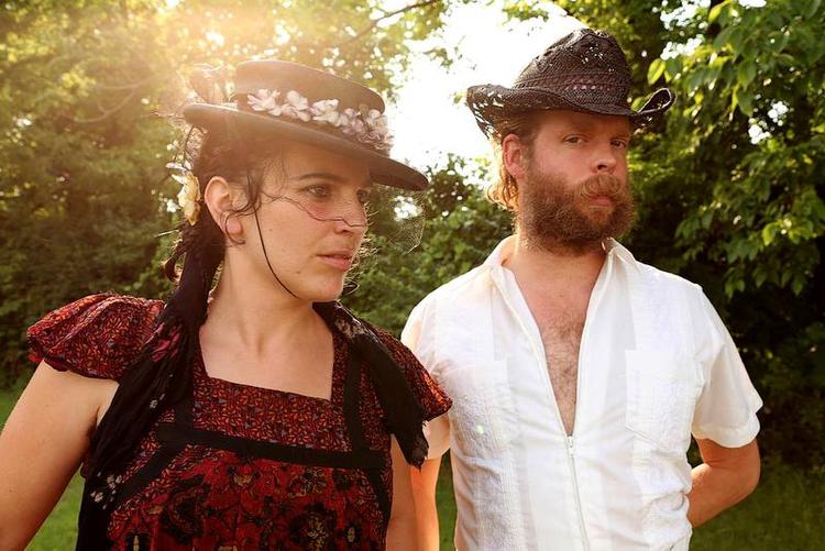 Duo. Tidligere på året udgav Bonnie 'Prince' Billy og Dawn McCarthy albummet 'What the Brothers Sang'. Foto: Playground Music (PR) 