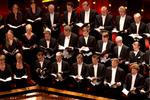 Broderskab. Koncertkoret sang 'Ode an die Freude' med fuld styrke og fuldstændig enhed. 