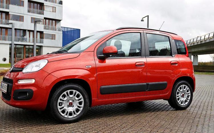 Skrabet. Den danske Fiat-importør indrømmer gerne, at det er under 10 procent af kunderne, der tager den allerbilligste Panda: Foto: Jens Dresling 