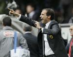fortsætter. Massimiliano Allegri lænede sig op ad en fyrseddel i Milan, men fortsætter som træner i klubben. 