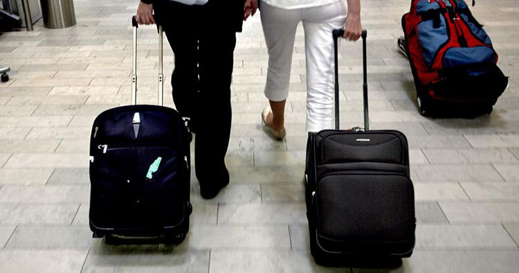 Tyve huserer i lufthavne. Sådan undgår du at blive bestjålet. 