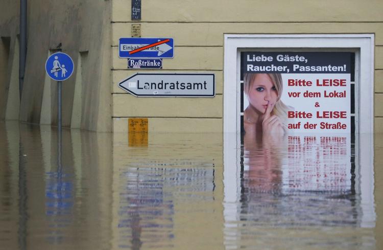 Hmm. I Passau ser der helt forkert ud mange steder i byen. Helt forkert. 