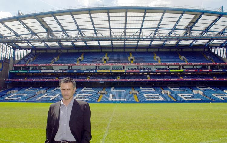 tilbage. Jose Mourinho skiftede i 2004 første gang til Chelsea. Den gang kom portugiseren via FC Porto. 