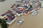 Oversvømmelser. I Passau i Tyskland er vandet steget til det højeste niveau i 500 år. 