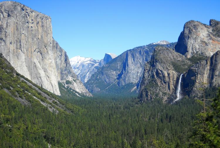 Dødsfald. Inden for de seneste to dage har to personer mistet livet i Yosemite National Park i Californien. 