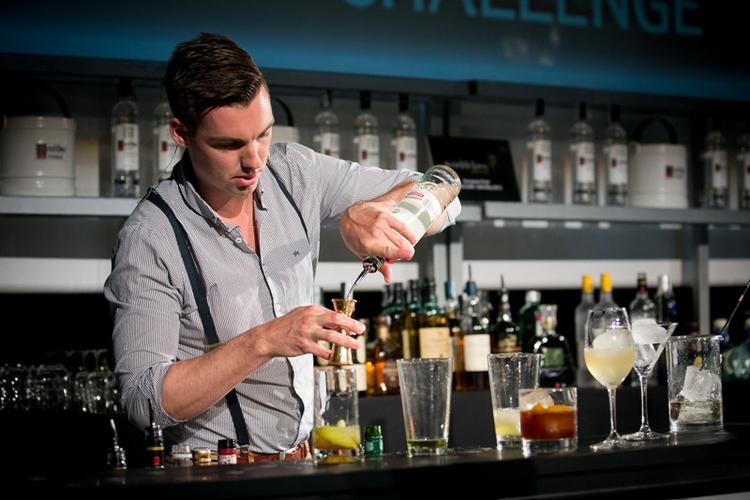 Kvalificeret. Hasse Bank Johansen fra Aarhus skal repræsentere Danmark ved Diageo World Class i juli. 