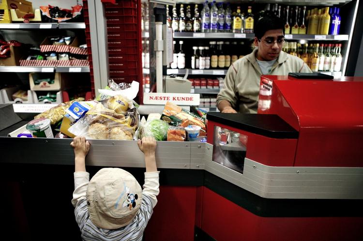 Lukkelovligt. Fakta er blandt de butikker, der holder åbent hele grundlovsdag. 
