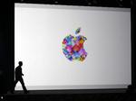 OPGRADERINGER. Tim Cook på vej på scenen under Apples World Wide Developer Conference (WWDC) sidste år. På mandag går han igen på scenen for at afsløre nye detaljer om kommende nyheder fra firmaet. 