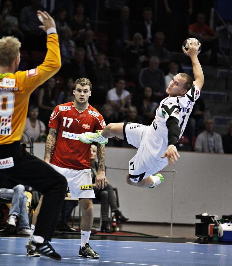 50-50. KIF Kolding København og Aalborg har mødt hinanden i tætte opgør flere gange i løbet af de seneste sæsoner. 