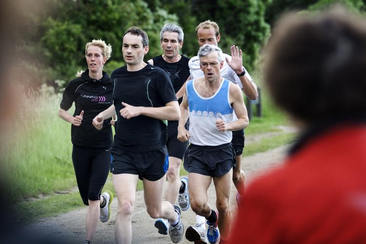 Undersøgelser. At motionere er godt, det er der ingen tvivl om. Men hvordan den fysiske udfoldelse kan holde livsstilssygdomme i ave, kræver forskning at finde ud af. (arkivfoto) 