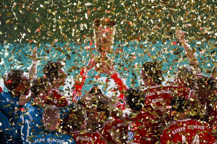 Fodbold. Bayern München vandt over Stuttgart i pokalfinalen. 
