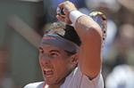 gyser. Rafael Nadal samlede alt op, som en aggressiv Novak Djokovic sendte mod spanieren i semifinalen ved French Open. 