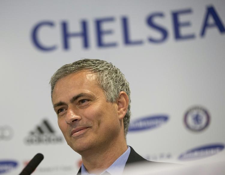 glad. Tilfredsheden med at være tilbage i Chelsea var tydelig, da Jose Mourinho afholdt pressemøde i dag. 