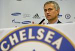 elsket. José Mourinho føler sig værdsat og elsket i Chelsea og England, mens han sender en bitter afskedssalut til Spanien. 