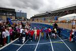SPORT. Børn under OL for skoleelever på Østerbro Stadion. Politikere er bekymrede over, at der er få idrætsanlæg og ventelister til sportsklubber i København. 