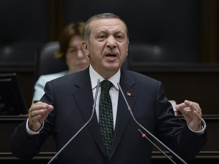 Ultimatum. Den tyrkiske ministerpræsident, Recep Tayyip Erdogan, opfordrer forældre til at tage deres børn »i hånden« og få dem til at forlade Gezi-parken og Taksim-pladsen. (Arkiv) 