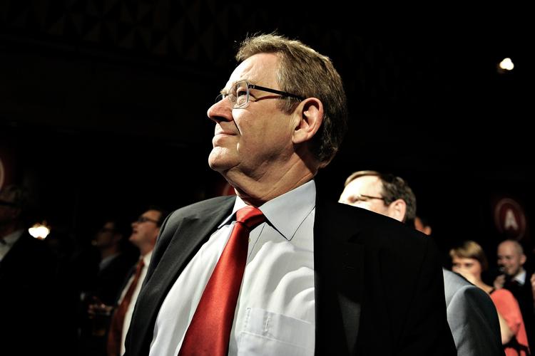 Spændt. Den tidligere statsminister til Socialdemokraternes valgaften på natklubben VEGA. 