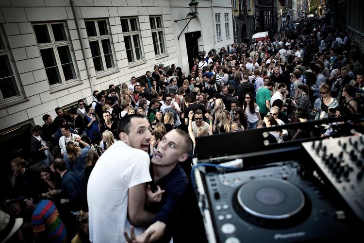 Forslag. DF og K har stillet forslag om ikke længere at kaste offentlige støttekroner efter Distortion-festivalen. 