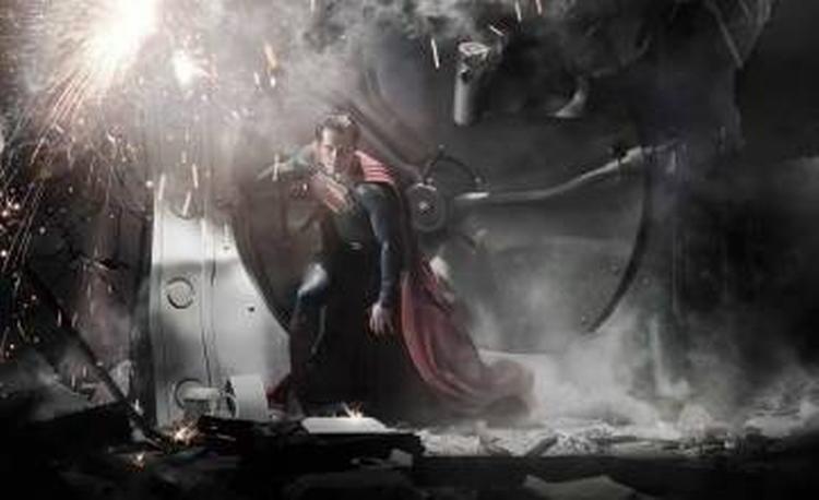 Velbygget. Henry Cavill er som Superman noget mere følsom i udtrykket end forgængerne. 