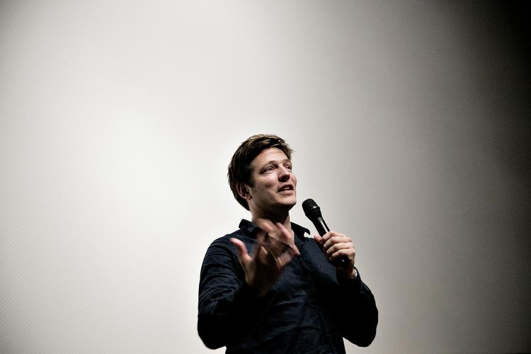 Frihandelsaftale. Folk som spanske Pedro Almodóvar, tyske Volker Schlöndorff, danske Thomas Vinterberg (billedet) og amerikanske Steven Spielberg forsøger i disse uger at råbe Europas kulturpolitikere op. 