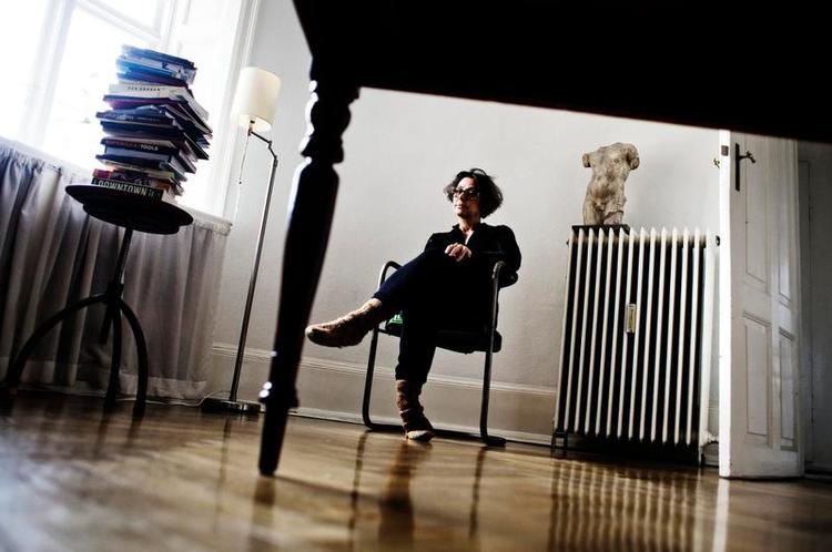 Spændvidde. Eva Koch favner vidt i sine udtryk og stod blandt andet bag 'Jordskulptur' ved Esbjerg, der er Danmarks største skulptur. 