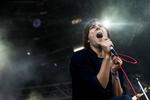 Benspænd. Forsanger Thomas Mars var franske Phoenix' største problem fredag aften på Northside. 