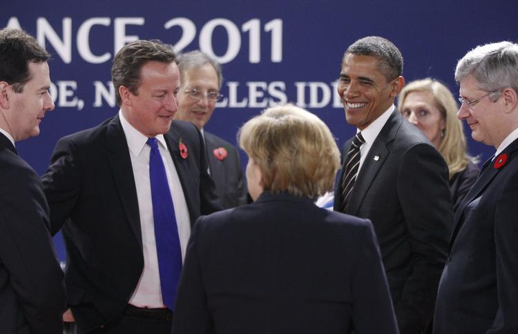 Træf. Et par af dagens hovedpersoner ses til et tidligere G20-topmøde. David Cameron, Angela Merkel, Barack Obama og Stephen Harper får sig en sludder. 