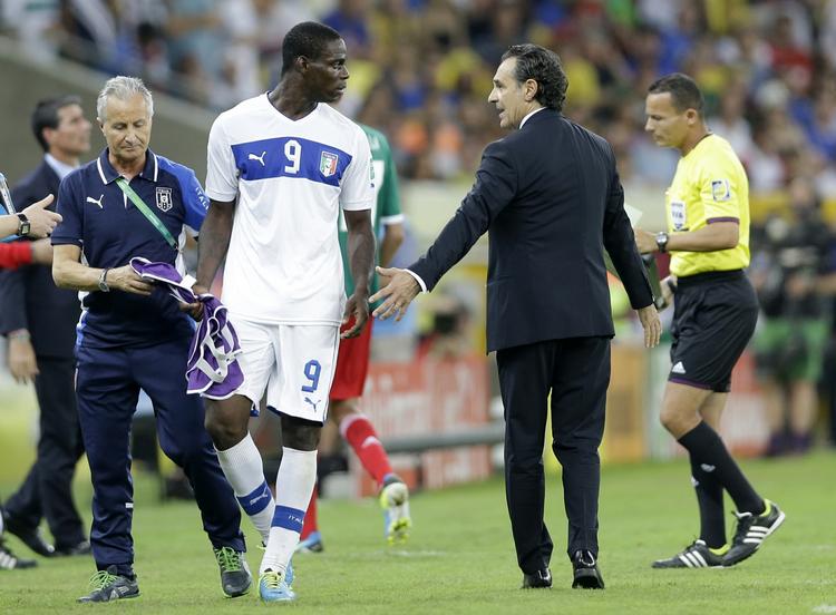 Matchvinder. Landstræner Prandelli reagerede ved at skifte Balotelli ud i 85. minut. 
