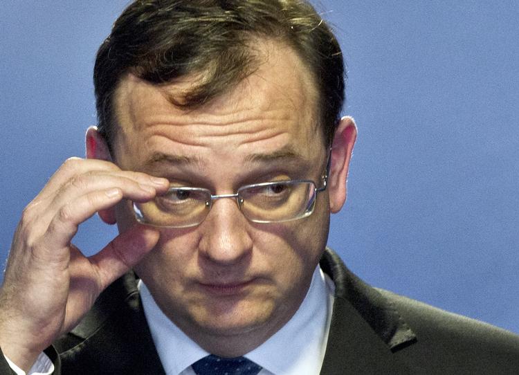 Skandale. Den tjekiske ministerpræsident Peter Necas annoncerede ved et pressemøde i dag, at han er klar til helt at forlade politik. 