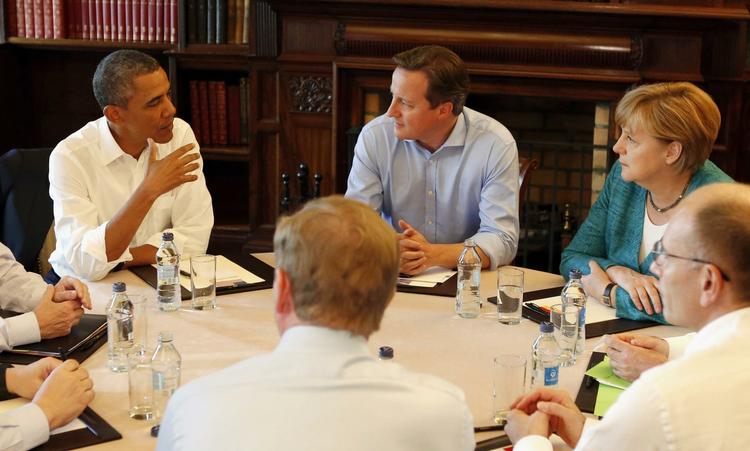 TOPMØDE. Tysklands kansler Angela Merkel vil tage USA's omfattende overvågning op med præsident Barack Obama, når hun onsdag tager imod ham i Berlin. 
