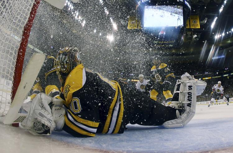 HELTEN. I tre gange 20 minutter lykkedes det ikke Chicago Blackhawks at passere Tuuka Rask. 