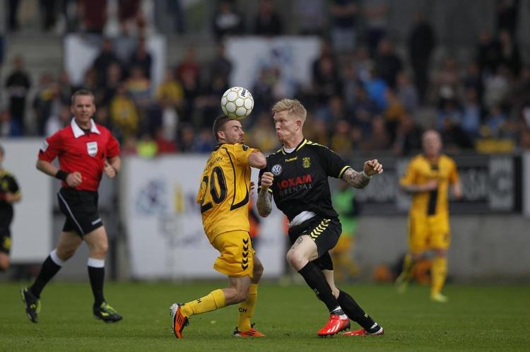 skæbnekamp. Matchen Horsens og Brøndby 2. pinsedag drejede sig ud over point om mange penge. 