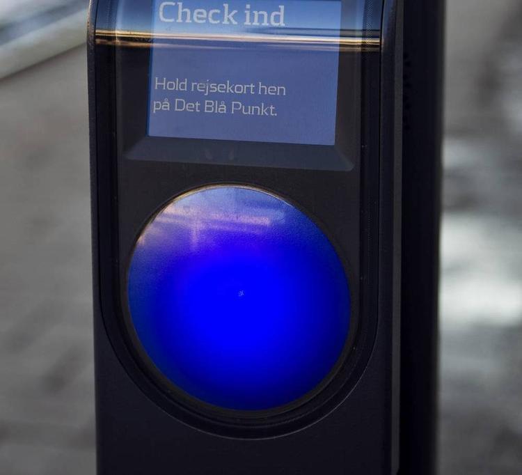 betaling. De nye bycykler i København skal kunne betales ved at føre rejsekortet hen over en chip på cyklen, der svarer til indholdet i Rejsekortets check ind standere. 