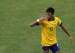 protester. Fodboldstjernen Neymar blander sig nu i koret af utilfredse brasilianere. 